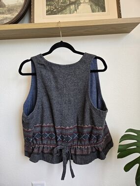 Vintage | Handmade Wool Knit Vest With Tie Back | Weatern